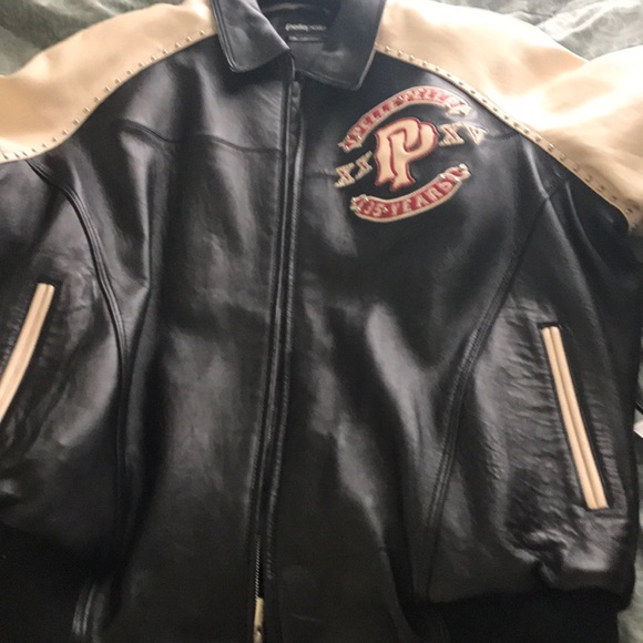 Pelle Pelle - Picture 2 of 3